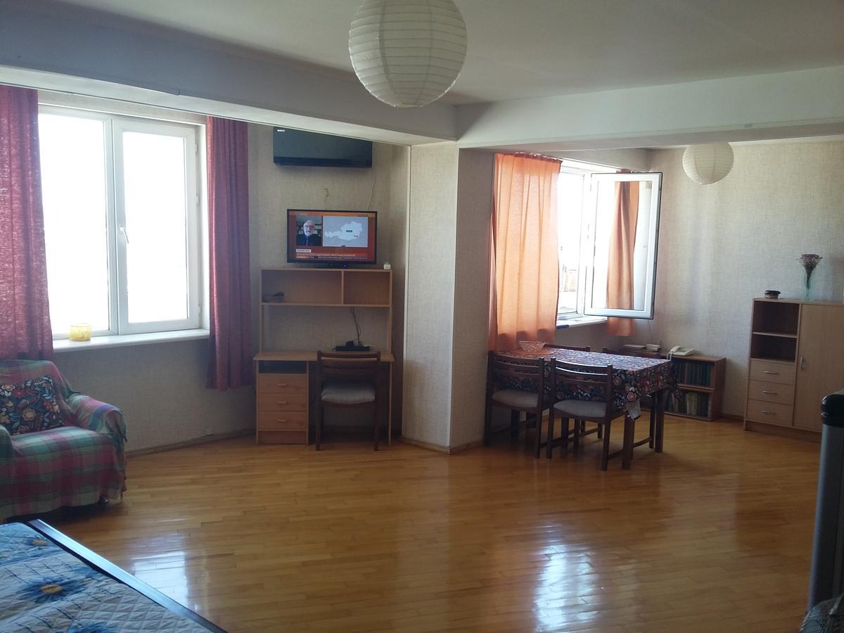 Good Apartment Tbilisi Buitenkant foto
